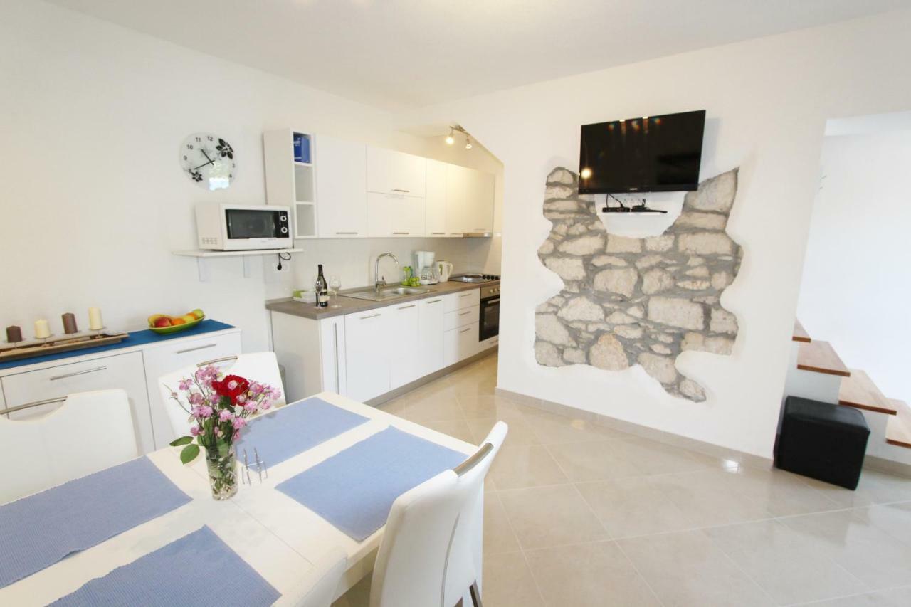 Luan Apartment Rabac Exterior photo