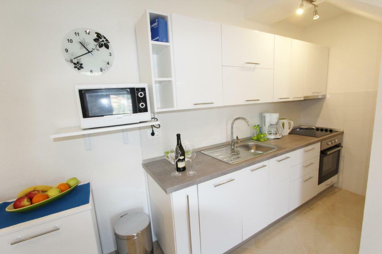 Luan Apartment Rabac Exterior photo